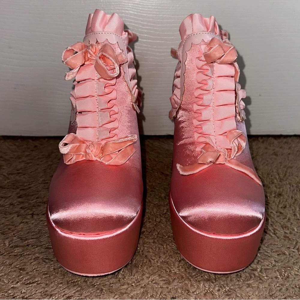 Trickz N Treatz Dolls Kill Pink Ruffle Shoes BISOU BABY Platform Heels 9 Marie